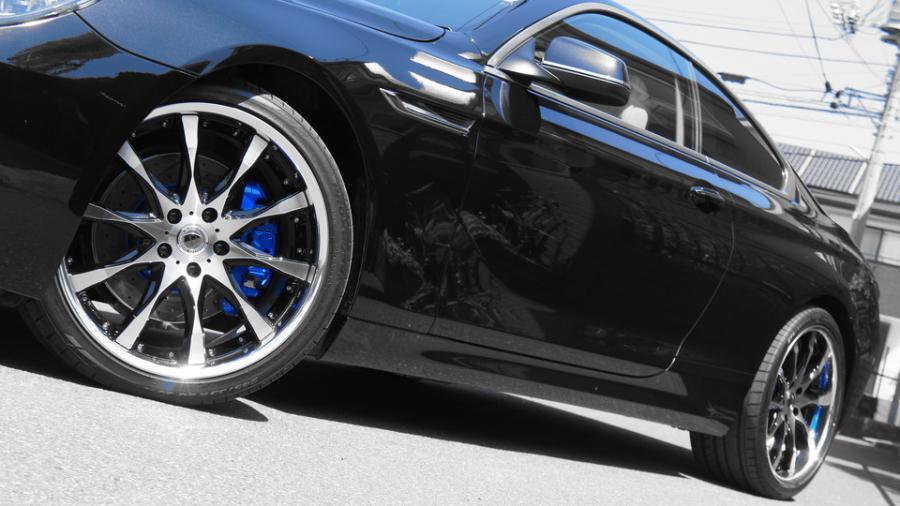 キャリパー塗装施工事例：BMW F13　キャリパー塗装＆ローター塗装　COLOR:#1115 Deep marine blue　ローター加工Type:C6S8D IMG10_1561_1W4Iu0_sub6.jpg