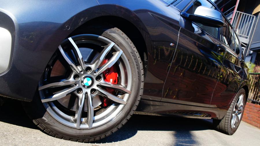 キャリパー塗装施工事例：BMW140iM　キャリパー塗装COLOR:#010 premiun rouge candy red IMG10_2091_pxlINE_sub3.jpg