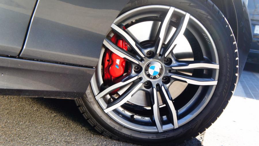 キャリパー塗装施工事例：BMW140iM　キャリパー塗装COLOR:#010 premiun rouge candy red IMG10_2091_pxlINE_sub5.jpg