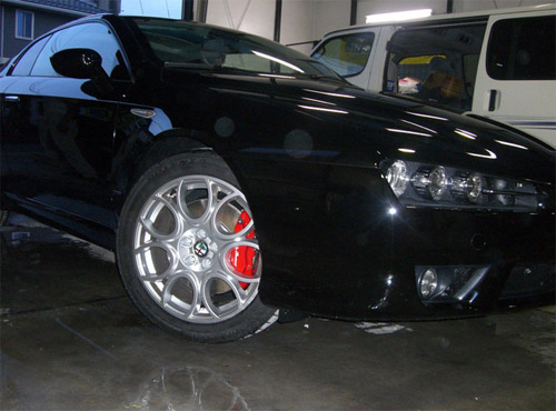 キャリパー塗装施工事例：Alfa Romeo Brera IMG7_99_9GTKrD_sub1.jpg