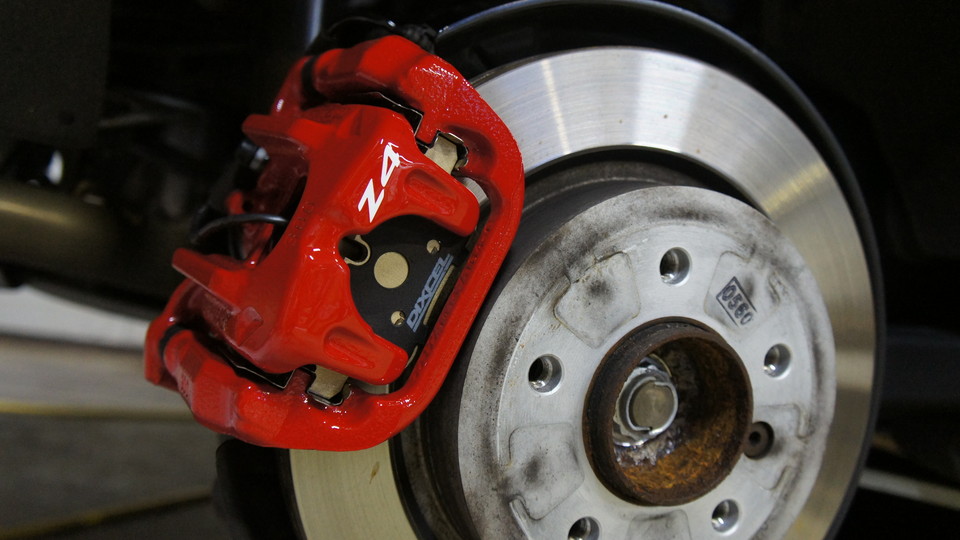 キャリパー塗装施工事例：BMW Z4純正キャリパー塗装　COLOR：#003 tokyo midnight gold＆#001 Italian losso solid IMG10_1078_7a3vyk_sub3.jpg