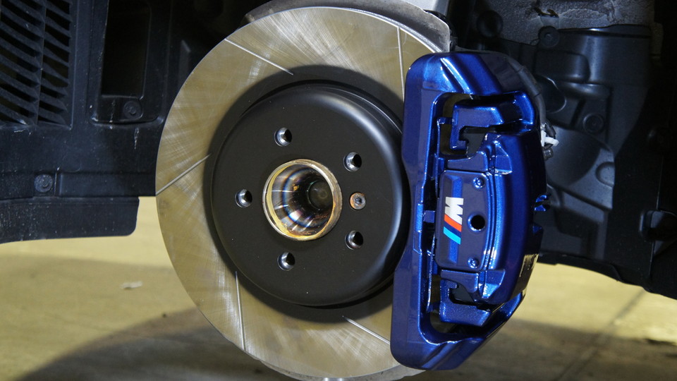 BMW6シリーズF12純正キャリパー塗装　COLOR：オリジナルブルーメタリック