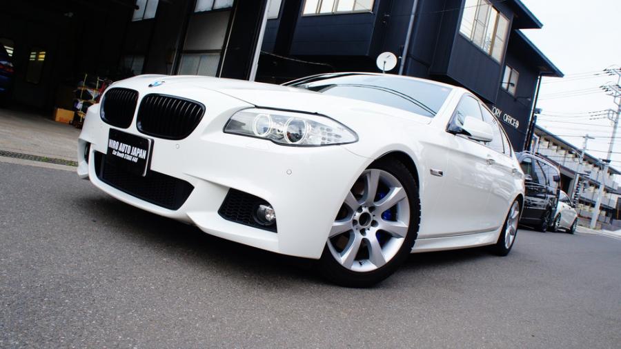 キャリパー塗装施工事例：BMW F10純正キャリパー塗装　ＣＯＬＯＲ：#1115 Deep marine blue IMG10_1291_mUv4IR_sub6.jpg