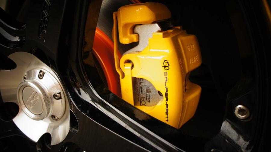 キャリパー塗装施工事例：BMW Z4純正キャリパー塗装＆ローター塗装　COLOR:#002 giallo modena＆#1110 Valencia premium orange IMG10_1337_SfVDFF_sub3.jpg