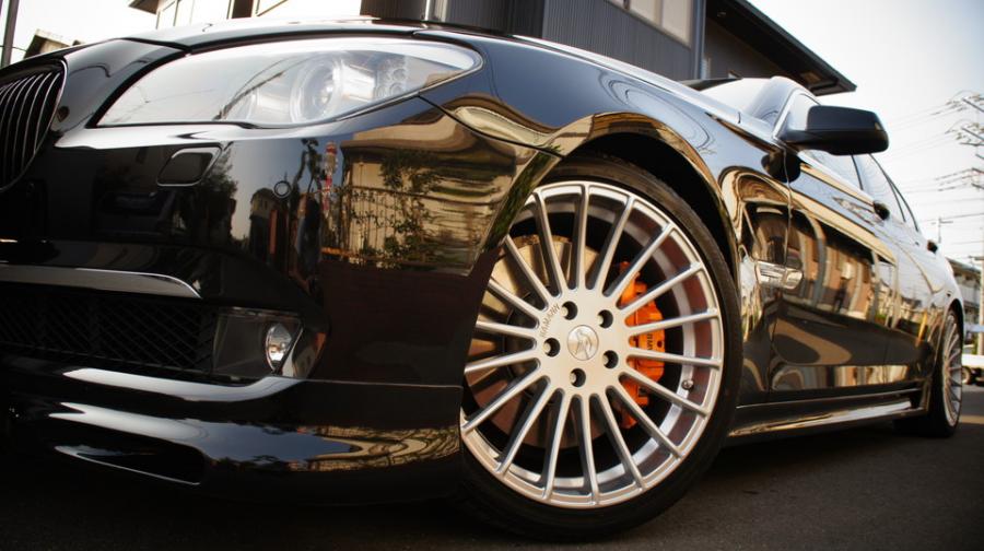 キャリパー塗装施工事例：BMW750i純正キャリパー塗装　COLOR：#098 honey of pearl orange IMG10_1346_f6Mdmc_sub2.jpg