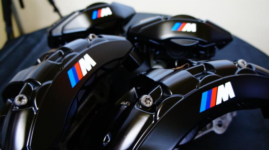 BMWパフォーマンスブレーキ　キャリパー塗装　COLOR:#1114 Deep coal black matte