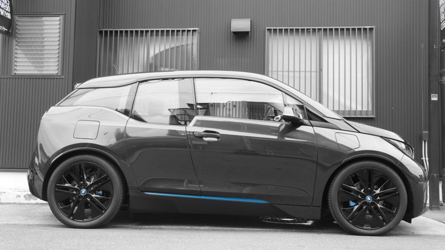 キャリパー塗装施工事例：BMW i3　キャリパー塗装　COLOR:オリジナル調色 IMG10_1428_NyDUnO_sub7.jpg