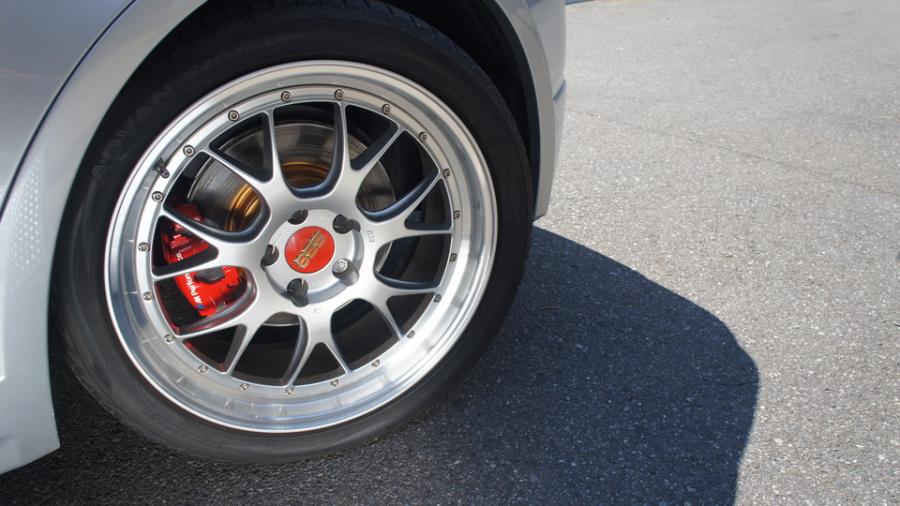 キャリパー塗装施工事例：BMW X3　キャリパー塗装＆ローター塗装　COLOR:#001 Italian losso solid＆#003 Tokyo midnight gold IMG10_1433_85S5OB_sub4.jpg