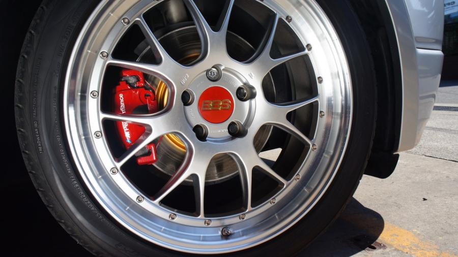 キャリパー塗装施工事例：BMW X3　キャリパー塗装＆ローター塗装　COLOR:#001 Italian losso solid＆#003 Tokyo midnight gold IMG10_1433_85S5OB_sub6.jpg