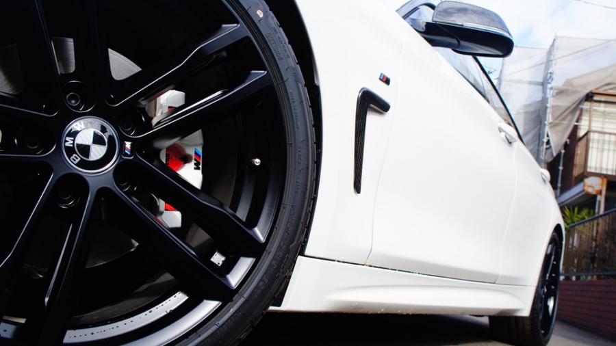 キャリパー塗装施工事例：BMW420i　キャリパー塗装　COLOR:ボディー同色系、D-DASHダストダウンパット前後装着、ホイール半艶ブラック塗装 IMG10_1683_NghSGX_sub4.jpg