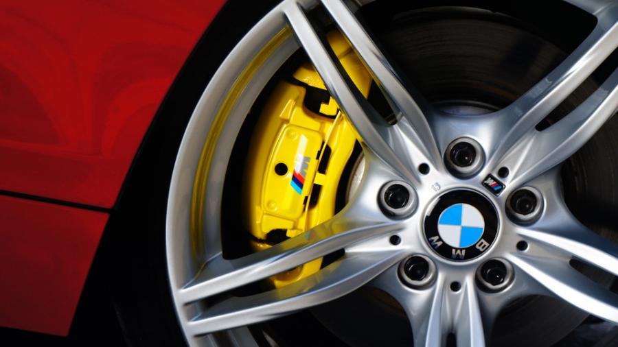 キャリパー塗装施工事例：BMW Z4　キャリパー塗装　COLOR:#020 hawaiian passion yellow IMG10_1731_ynuCdF_sub7.jpg