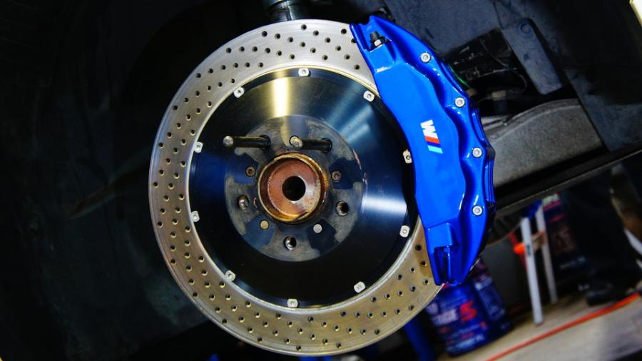 キャリパー塗装施工事例：BMW M3　キャリパー塗装　COLOR:#061 royal sky blue IMG10_1832_mPbkcz_sub1.jpg