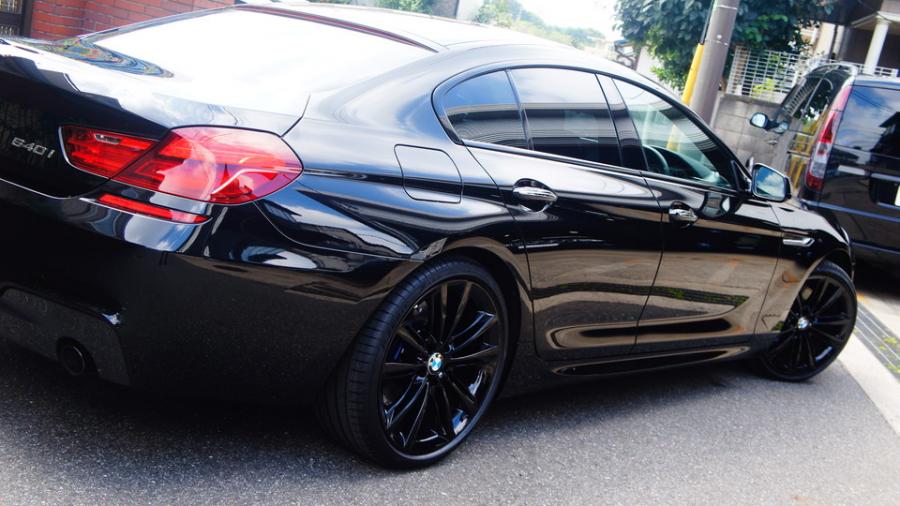 キャリパー塗装施工事例：BMW640i　キャリパー塗装COLOR:#1115 Deep marine blue　ローター塗装COLOR:#005 Deep coal black IMG10_2030_V1teiY_sub12.jpg