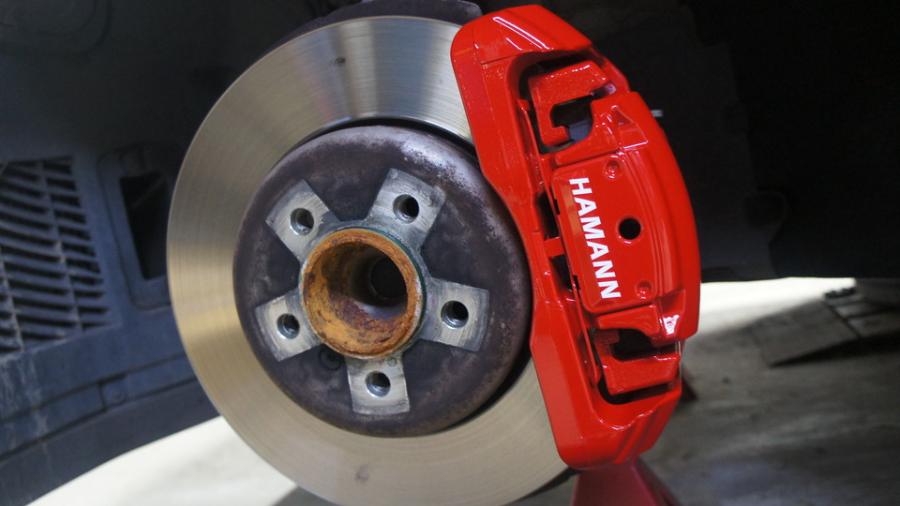 キャリパー塗装施工事例：BMW F13　キャリパー塗装COLOR:#001 Italian losso solid IMG10_2049_vtj14e_sub1.jpg