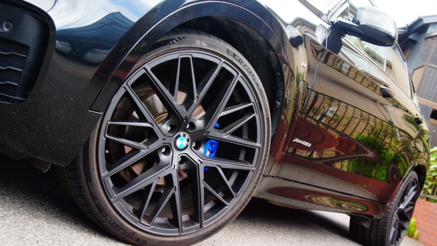 キャリパー塗装施工事例：BMW X6　キャリパー塗装COLOR:#1115 Deep marine blue IMG10_2177_nPMpRs_sub3.jpg