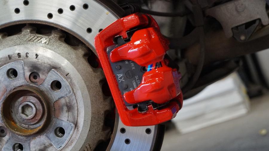 キャリパー塗装施工事例：BMW M3　キャリパー塗装COLOR:#001 Italian losso solid IMG10_2268_bZi9Cb_sub2.jpg