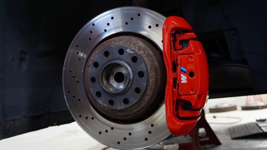 キャリパー塗装施工事例：BMW M3　キャリパー塗装COLOR:#001 Italian losso solid IMG10_2364_3FMYk8_sub1.jpg