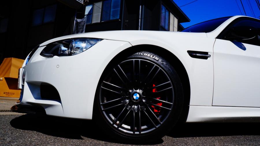 キャリパー塗装施工事例：BMW M3　キャリパー塗装COLOR:#001 Italian losso solid IMG10_2364_3FMYk8_sub3.jpg