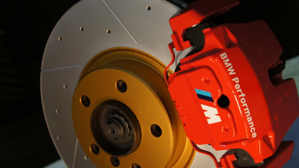 BMW X5 キャリパー塗装＆ローター塗装　カラー：レッド系＆#003 tokyo midnight gold　ローター加工Type:SD