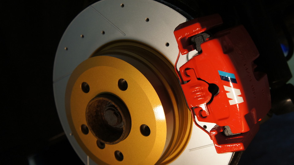 キャリパー塗装施工事例：BMW X5 キャリパー塗装＆ローター塗装　カラー：レッド系＆#003 tokyo midnight gold　ローター加工Type:SD IMG10_629_7CQ1IJ_sub1.jpg