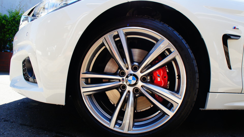 キャリパー塗装施工事例：BMW435i F32純正キャリパー塗装　カラー：#001 Italian losso solid IMG10_684_26WGux_sub4.jpg