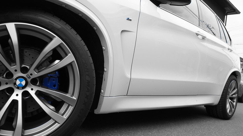 キャリパー塗装施工事例：BMW X5純正キャリパー塗装＆ローター加工Type:C6S8D　カラー：調色にてオリジナルブルー IMG10_712_1f0e5X_sub4.jpg