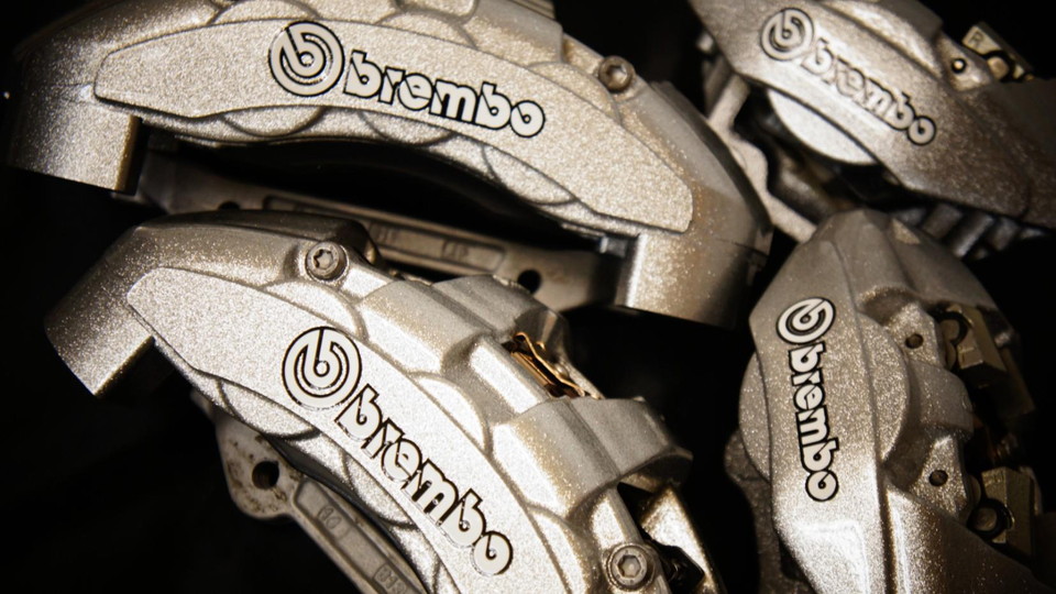 キャリパー塗装施工事例：BMWパフォーマンスキャリパー塗装★COLOR:sparks flake silver #051 IMG10_783_O5je7T_sub1.jpg