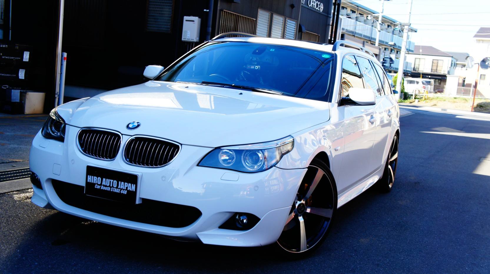 キャリパー塗装施工事例：BMW 550i E61キャリパー塗装COLOR：#003 tokyo midnight gold ローター塗装COLOR： #052 premium platinum silver  D-DASHダストダウンブレーキパット一台分前後装着 IMG10_869_M0CEpP_sub6.jpg