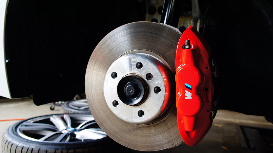 キャリパー塗装施工事例：BMW435iF32キャリパー塗装 COLOR:BMWパフォーマンスレッド IMG10_911_QDL5De_sub1.jpg