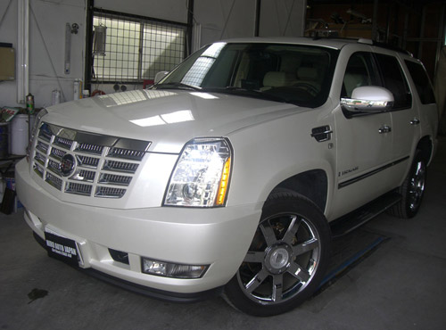 キャリパー塗装施工事例：Escalade IMG11_250_EMmpON_sub2.jpg