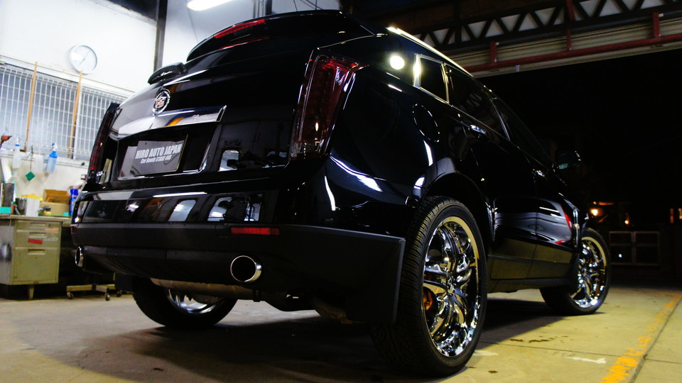 キャリパー塗装施工事例：キャデラックSRX　塗装色：#003 tokyo midnight gold IMG11_612_RJbMMy_sub8.jpg