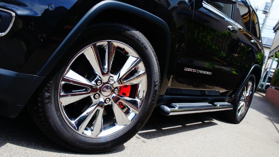 キャリパー塗装施工事例：ジープグランドチェロキー　キャリパー塗装　COLOR:#001 Italian losso solid IMG12_1595_lyeRxH_sub4.jpg