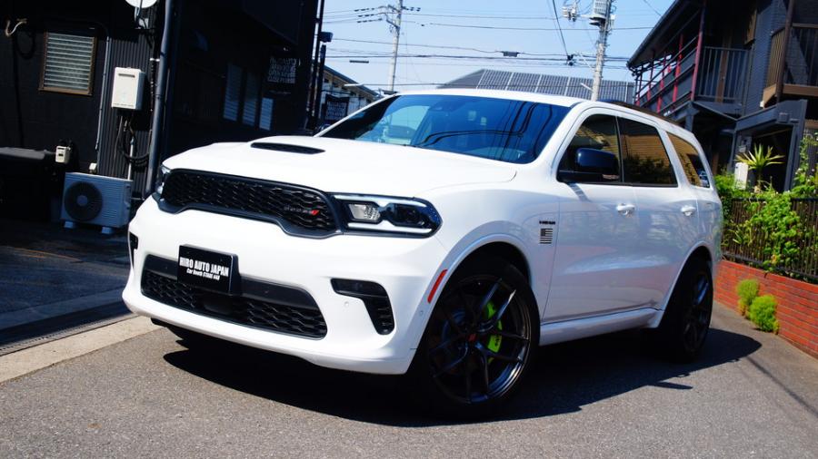 ダッジデュランゴ　キャリパー塗装COLOR:#1116 Acid green　ブレンボブレーキ移植前後