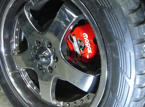 キャリパー塗装施工事例：DURANGO IMG14_254_AqqkUy_sub1.jpg