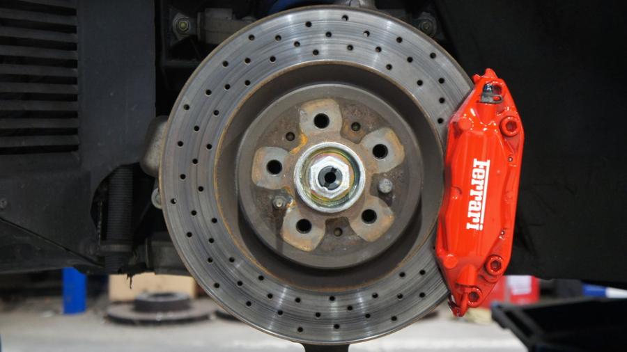 キャリパー塗装施工事例：フェラーリ360モデナ　キャリパー塗装COLOR:#001 Italian losso solid IMG15_2025_VtN85K_sub1.jpg