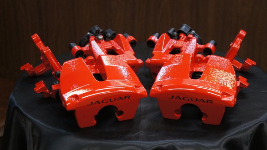 キャリパー塗装施工事例：ジャガー　F-PACE　キャリパー塗装　COLOR:#001 Italian losso solid IMG18_1741_G3z3Gm_sub1.jpg