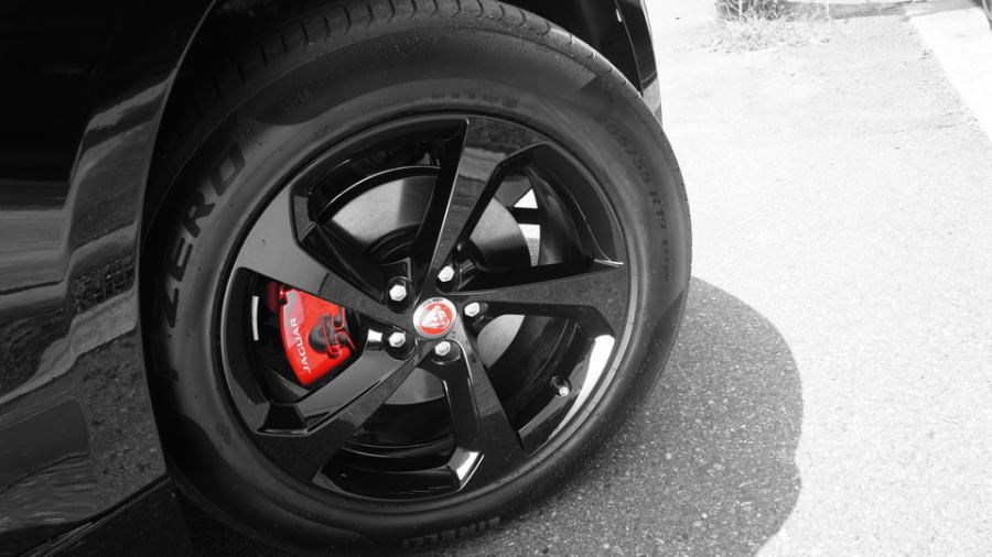 キャリパー塗装施工事例：ジャガーF-PACE　キャリパー塗装　COLOR:#001 Italian losso solid IMG18_1756_bjAFg2_sub7.jpg