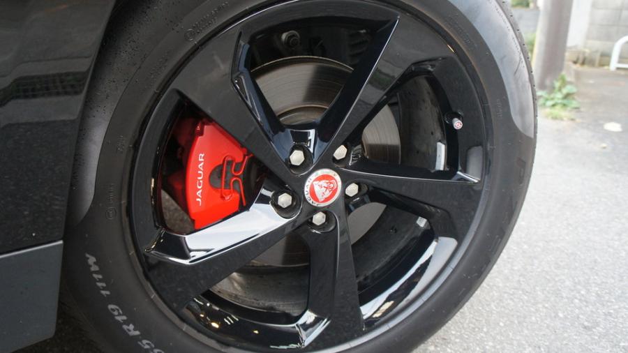 キャリパー塗装施工事例：ジャガーF-PACE　キャリパー塗装　COLOR:#1112 Racing red IMG18_1861_33jcTY_sub8.jpg