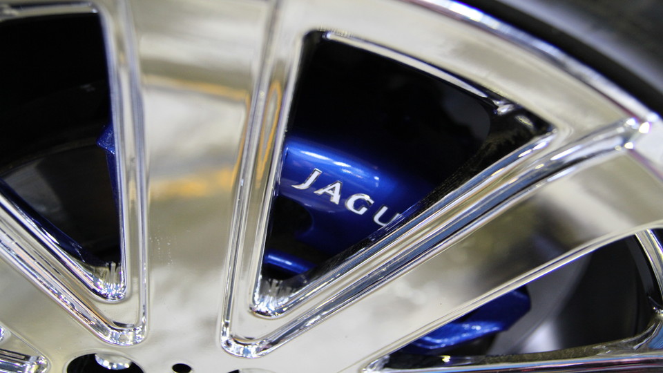 キャリパー塗装施工事例：ジャガーS-Type純正キャリパー塗装　カラー：#061 royal sky blue IMG18_697_rtKlrL_sub1.jpg