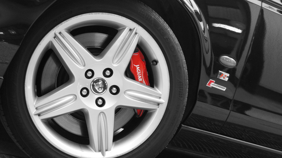 キャリパー塗装施工事例：ジャガーSタイプ純正キャリパー塗装＆ローター塗装　キャリパーカラー：#001 Italian losso solid、ローターカラー：マットブラック IMG18_720_nJrUp9_sub4.jpg