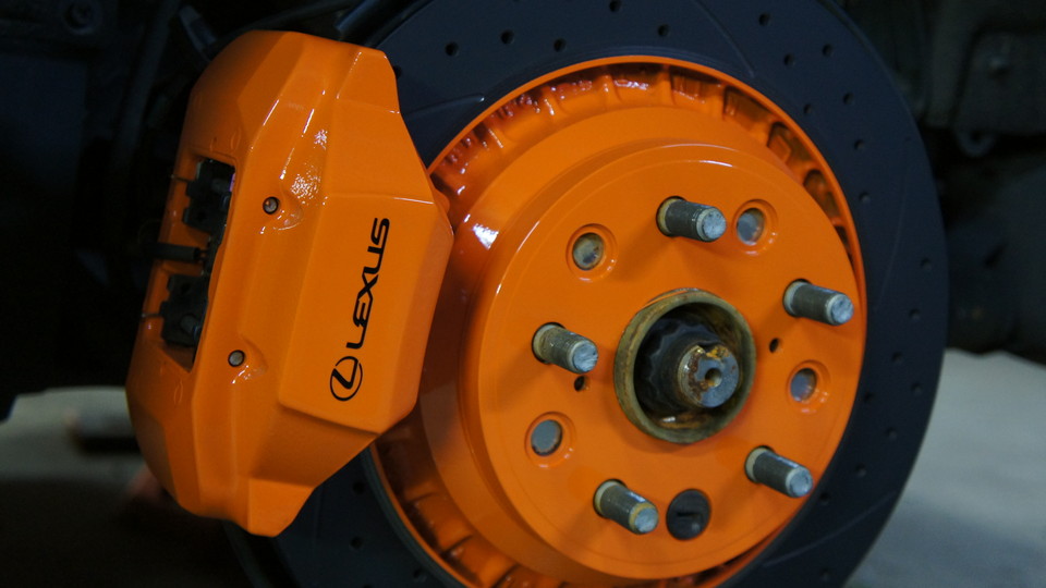 キャリパー塗装施工事例：レクサスＬＳ純正キャリパー・ローター塗装　ＣＯＬＯＲ：＃1110VALENCIA PREMIUM ORANGE＆ローター加工Ｔｙｐｅ：Ｃ6Ｓ8Ｄ IMG20_1003_7xwgo3_sub1.jpg