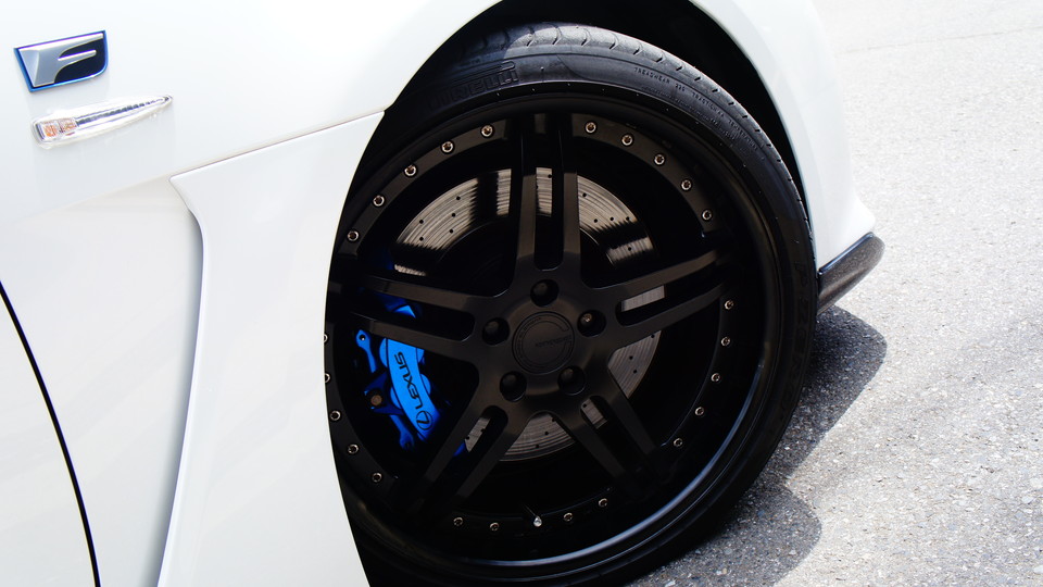 キャリパー塗装施工事例：レクサスIS-F純正キャリパー塗装　COLOR：＃1111charm gross candy blue IMG20_1115_CEOJAw_sub8.jpg