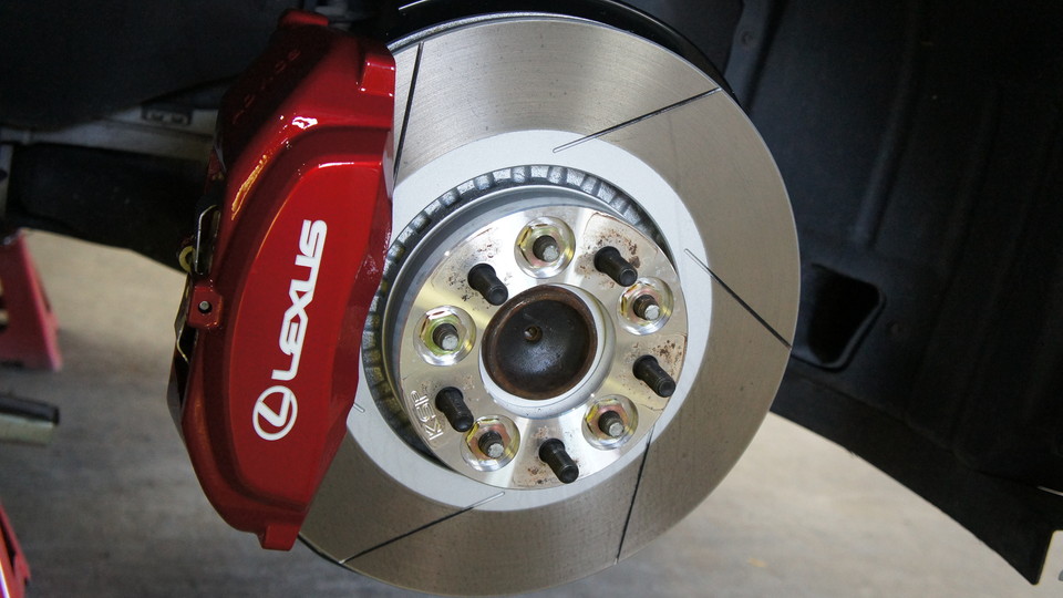 レクサスIS250キャリパー塗装　COLOR:＃010premium rouge candy red