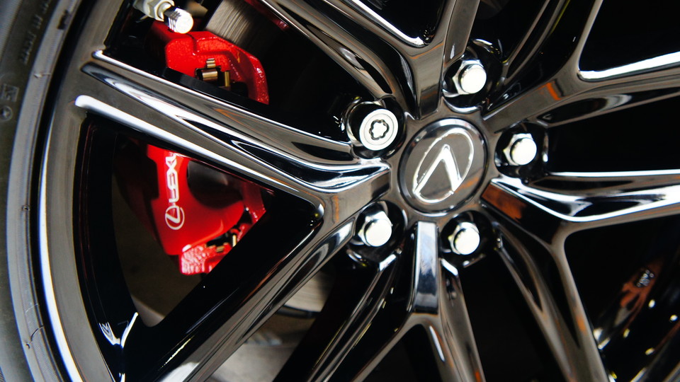 キャリパー塗装施工事例：レクサスIS250純正キャリパー塗装　COLOR：#010 premiun rouge candy red IMG20_1128_MqteTv_sub5.jpg