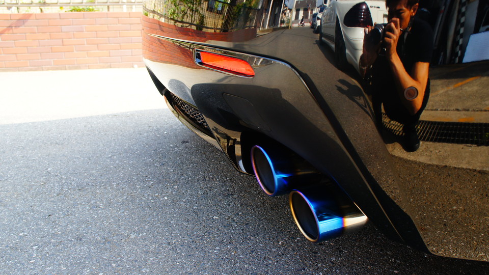 キャリパー塗装施工事例：レクサスＲＣ－Ｆ純正キャリパー塗装　ＣＯＬＯＲ：＃1111charm gross candy blue＆ローター塗装　ＣＯＬＯＲ：#003 tokyo midnight gold IMG20_1158_GZUey3_sub4.jpg