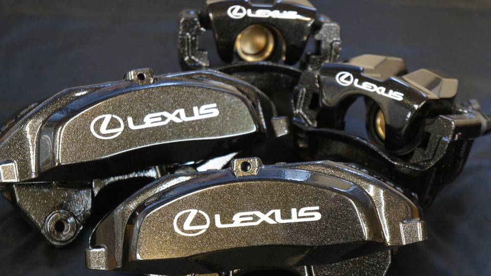 キャリパー塗装施工事例：レクサスIS純正キャリパー塗装　COLOR:#009 hyper metallic black IMG20_1222_5lqXc2_sub1.jpg