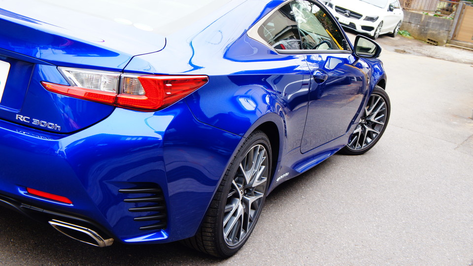 キャリパー塗装施工事例：レクサスRC300ｈ純正キャリパー塗装　COLOR：#098 honey of pearl orange IMG20_1224_FGie2c_sub4.jpg