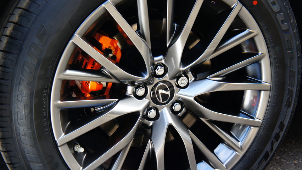 キャリパー塗装施工事例：レクサスRX450ｈ純正キャリパー塗装　COLOR:#098 honey of pearl orange IMG20_1229_7FX4pX_sub5.jpg