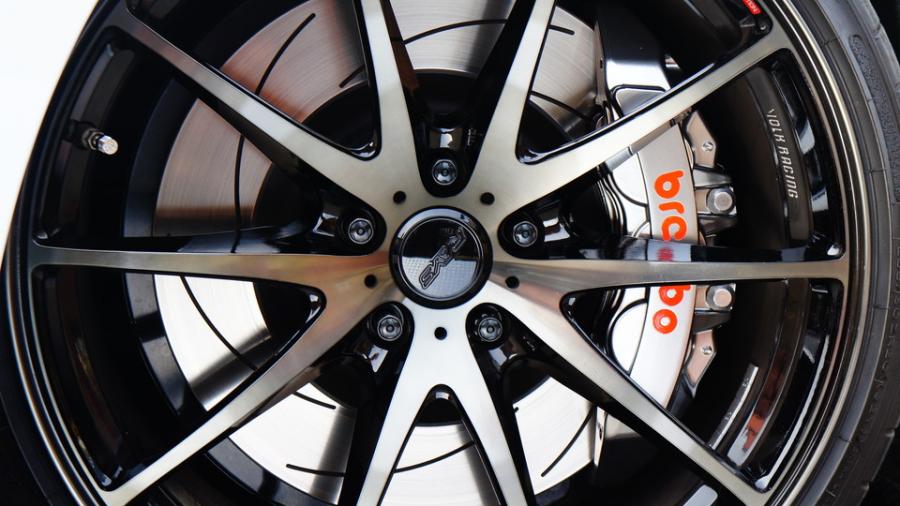 キャリパー塗装施工事例：レクサスRC-F純正キャリパー塗装　COLOR:#055 Super shining silver metal finish IMG20_1316_RXHLo5_sub10.jpg