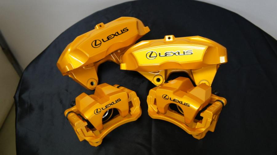 キャリパー塗装施工事例：レクサスGS　キャリパー塗装　COLOR:#021 california sunshinne yellow IMG20_1380_Xc1pwO_sub1.jpg